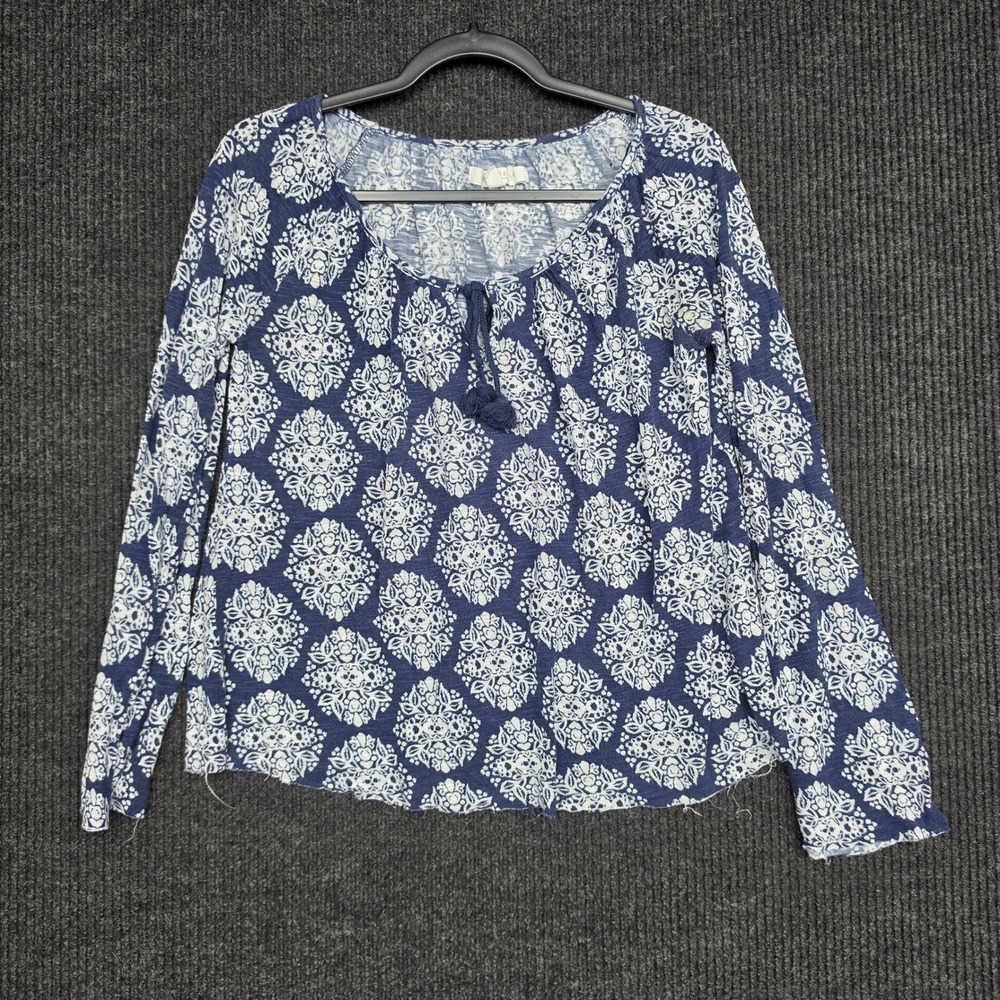 Aeropostale Womens Small Blue White Floral Medallion Tassel Raw Hem Top Rayon